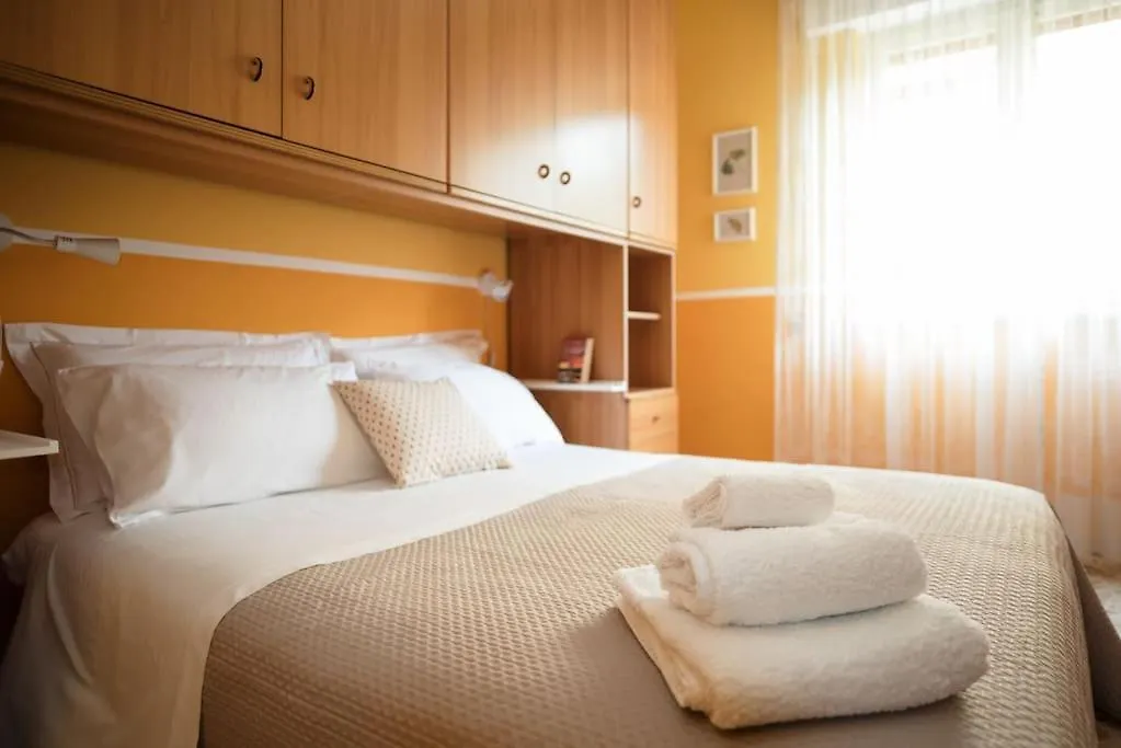 Gardenia Home Palermo Apartment